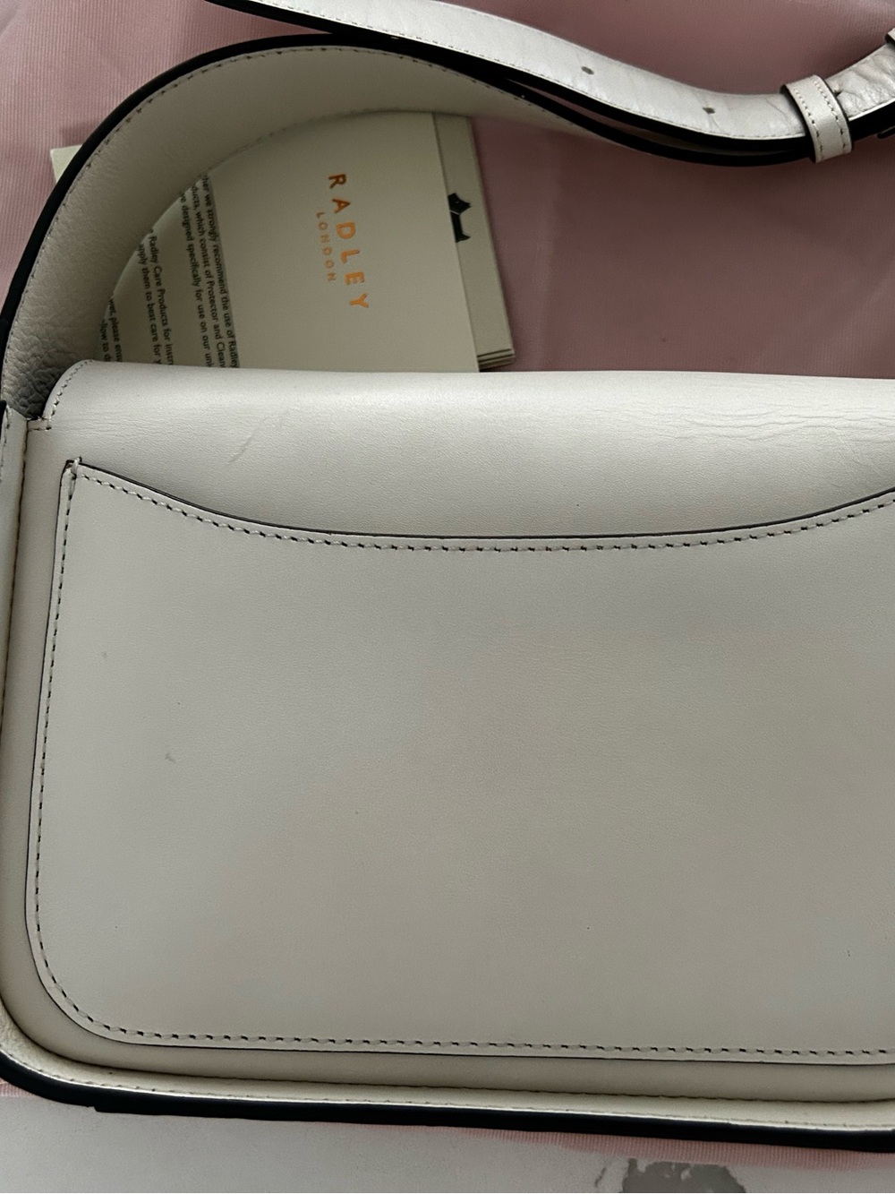 RADLEY LONDON White Leather Crossbody with Pink Dust Bag and Gold Hardware - Picture 3 of 6
